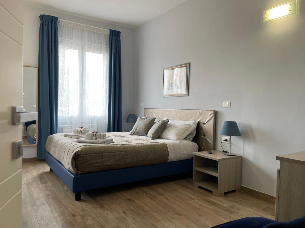Porta Santa Croce Hotell Florens Exteriör bild