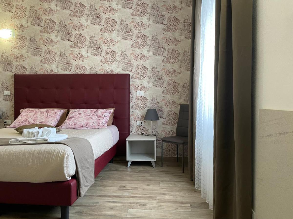 Porta Santa Croce Hotell Florens Exteriör bild