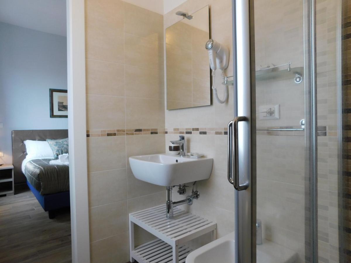 Porta Santa Croce Hotell Florens Exteriör bild
