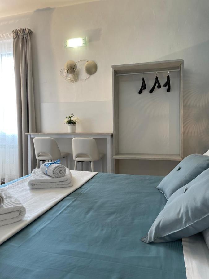 Porta Santa Croce Hotell Florens Exteriör bild