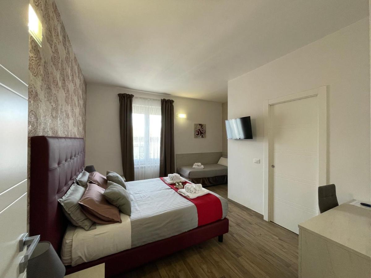Porta Santa Croce Hotell Florens Exteriör bild