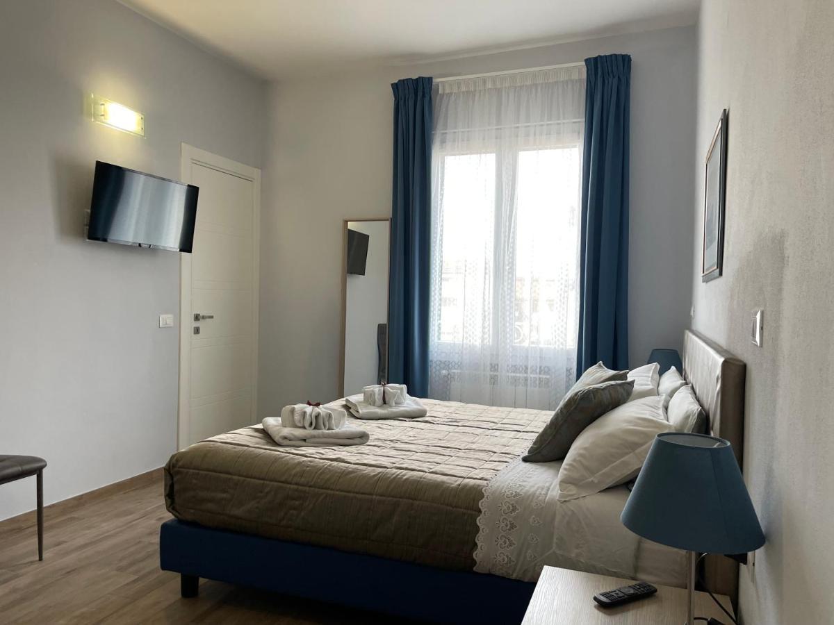Porta Santa Croce Hotell Florens Exteriör bild